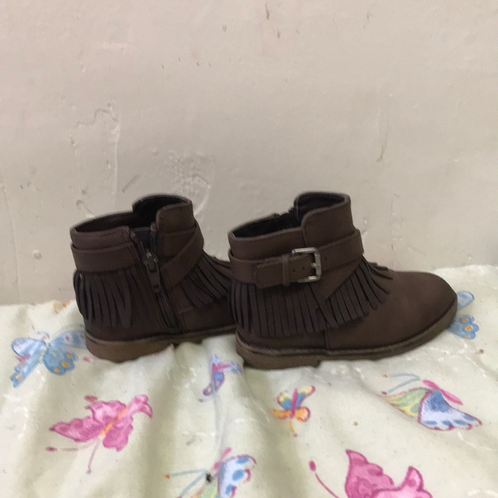 Toddlers fringe boots